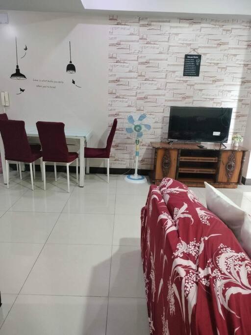 Cubao Manhattan Heights, Unit 8Bc Tower B, 1 Br Manila Exterior photo