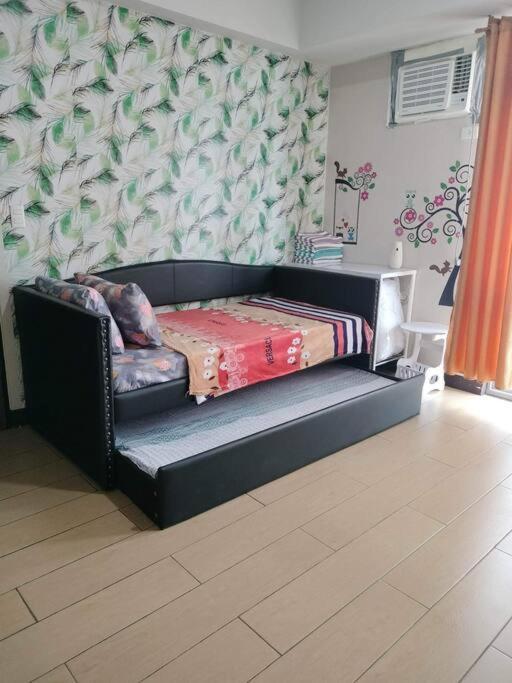 Cubao Manhattan Heights, Unit 8Bc Tower B, 1 Br Manila Exterior photo