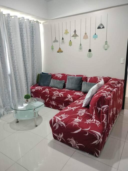 Cubao Manhattan Heights, Unit 8Bc Tower B, 1 Br Manila Exterior photo